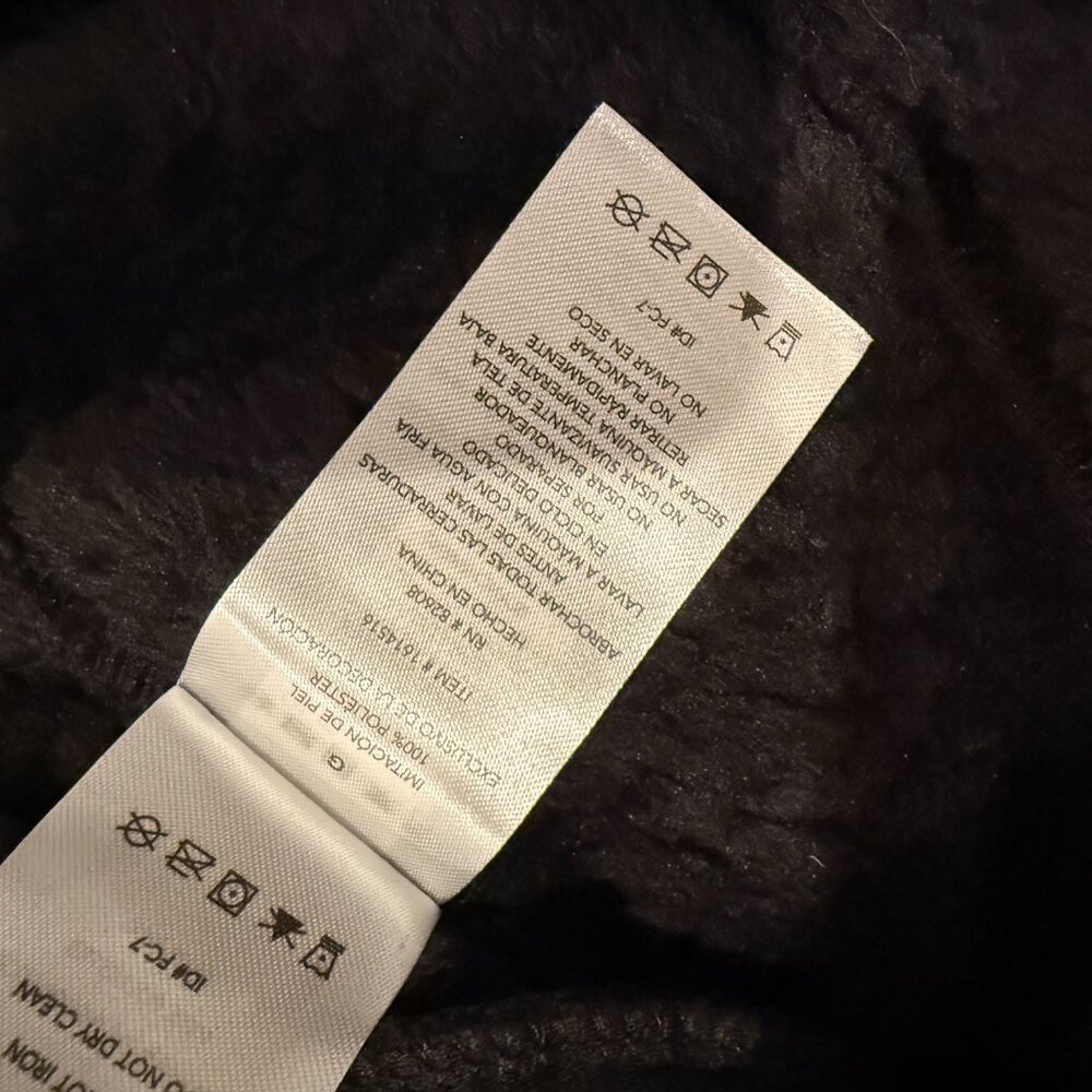 Free 2 B Women’s Black Fuzzy Velour Zip-Up Jacket | Size Large - Picture 10 of 11